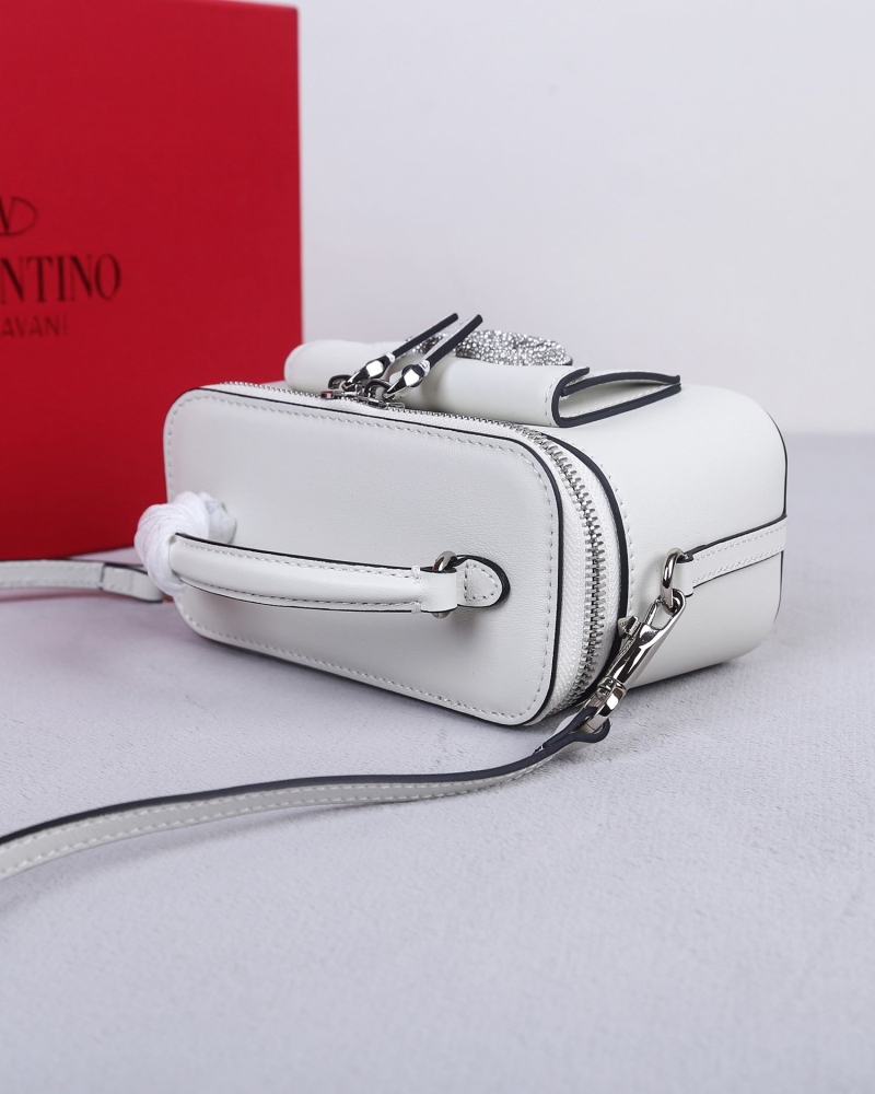 Va1e*ntin0 top handle bag